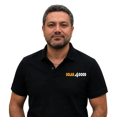 Omid, Roofer Omid, Roofer